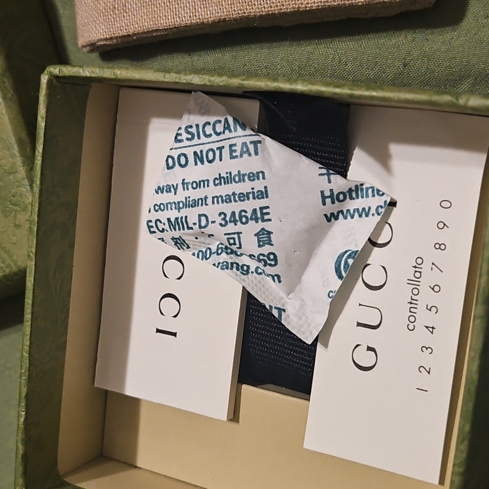Gucci Green  RING Luxury Accessory Box - Picture 3 of 4